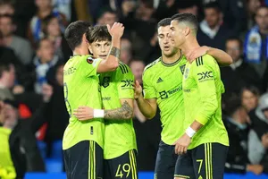 Ten Hag bí mật chọn sao Cameroon thay thế Ronaldo 