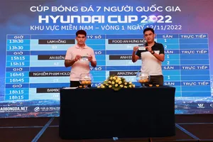 Bóng đá sân 7 Việt Nam và khát khao ‘mang chuông đấm xứ người’