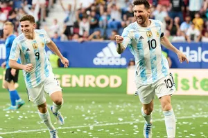 Cựu tuyển thủ Pháp dè chừng Messi