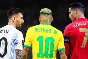 Sao Brazil chạnh lòng vì Neymar không được đối xử tốt như Messi, Ronaldo