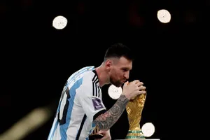 PSG từ chối Messi