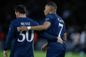 Mbappe làm sáng tỏ về mâu thuẫn với Messi