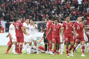 Lạ lùng Indonesia đến Hà Nội sớm hơn tuyển Việt Nam