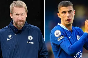 Ông chủ Chelsea giữ ghế cho HLV Potter sau trận thắng gây tranh cãi