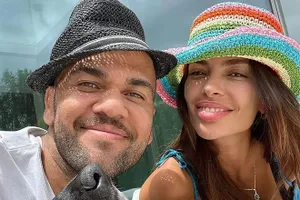 Ngôi sao Alves tuyệt thực, đòi tự tử khi vợ chia tay