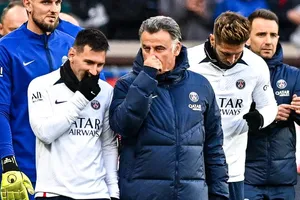 Messi và đồng đội yếu kém, Galtier vẫn không sợ PSG sa thải