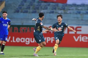 Nước mắt Quốc Việt, nụ cười thầy Troussier