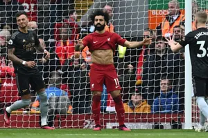 Salah làm huyền thoại của Man United nổi giận