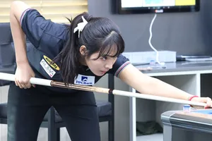 Nữ cơ thủ quyến rũ Campuchia khao khát săn vàng SEA Games