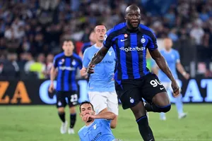 Đừng bất công với ‘chân gỗ’ Lukaku