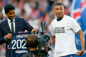 Chủ tịch PSG bị sốc, lập tức ra tối hậu thư cho Mbappe