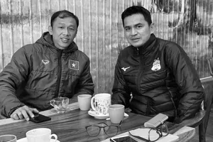 HLV Kiatisak: 'Không ai có thể thay thế em Dương Minh Ninh'