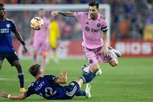 ‘Messi là một pháp sư’