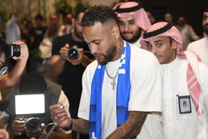 Neymar chê bai giải Pháp, ca ngợi Saudi Pro League
