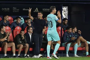 Nội bộ Barca mâu thuẫn, HLV Xavi sẽ sớm rời Camp Nou