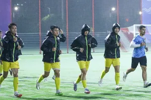 Buổi tập dưới mưa và bất lợi cho Olympic Việt Nam 