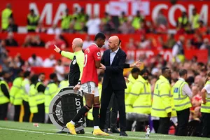 Ten Hag cảnh báo Rashford, cầu cứu Antony