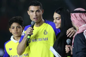 Al Nassr tôn vinh Ronaldo và kéo dài hợp đồng đến năm 2027