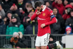 Bruno bị đề nghị tước băng đội trưởng Man United