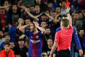 Barca tố cáo Real cũng hối lộ trọng tài