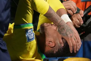 Neymar không lên tuyển Brazil