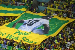 Nếu còn sống, Pele sẽ rất buồn với tình trạng thê thảm của làng bóng Brazil