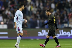 Ronaldo bị chỉ trích vì chê giải đấu của Messi