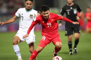 HLV Troussier: “Tôi tin sẽ tạo bất ngờ trên sân Bung Karno”