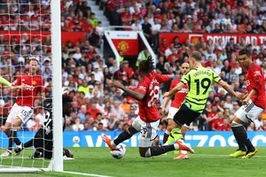 'Đội hình Man United dở chưa từng thấy'