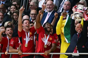 Sốc: HLV Ten Hag ra tối hậu thư cho Man United sớm quyết định tương lai của ông