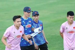 Nóng: HLV Kim Sang-sik tung đội hình mạnh nhất ‘nắn gân’ Philippines