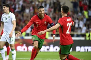 Bóng Euro chưa lăn, Ronaldo đã lập kỷ lục trong màu áo tuyển Bồ Đào Nha