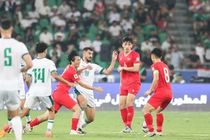 Sớm dừng cuộc chơi, HLV Kim Sang-sik nói sự thật về tuyển Việt Nam 