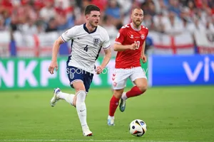 Declan Rice đáp trả những lời tiêu cực về đội tuyển Anh