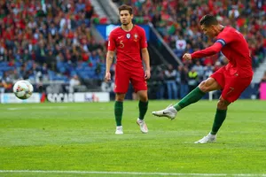 Ronaldo giã biệt Euro, vẫn muốn đá World Cup 2026
