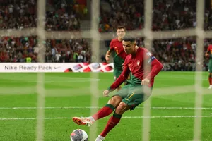 Đội trưởng Bồ Đào Nha Ronaldo lại bị chỉ trích