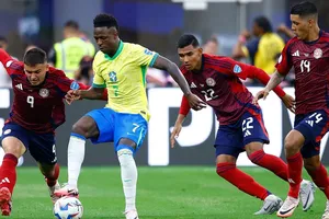 Uruguay rộng cửa thắng đội tuyển Brazil ở tứ kết Copa America