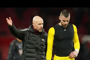 Thất vọng với Man United, thủ môn De Gea cũng không thể đến Ý