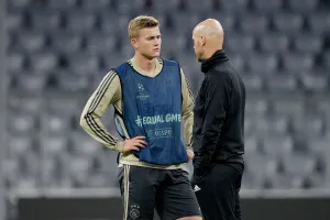 Man United mua De Ligt 50 triệu euro: Không là giải pháp tốt của HLV Ten Hag 