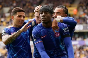 Gã nhà giàu Chelsea săn mồi thơm Crystal Palace