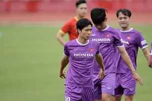 Công Phượng đá giải hạng Nhất và bước lùi của bóng đá Việt Nam