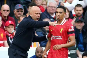 Ngôi sao Arnold nói rõ sự thật ở Liverpool