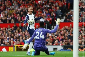 Chỉ có mỗi thủ môn Onana xuất sắc trong đội hình MU