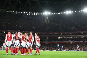 Arsenal vùi dập PSG và những kỷ niệm đẹp của HLV Mikel Arteta