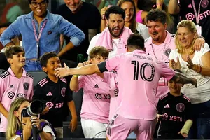 Beckham kể những điều lạ lùng về siêu sao Messi