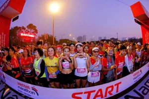 Nguyễn Thị Oanh phá sâu kỷ lục ở Viettel Marathon Hà Nội - Việt Nam 2024