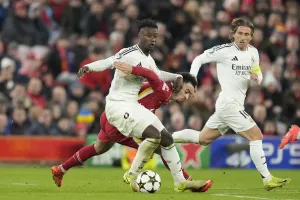 Real Madrid đeo bám Barca ở cuộc đua vô địch La Liga