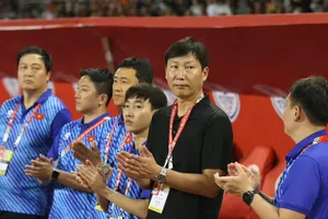 HLV Kim Sang-sik vượt qua cái bóng đàn anh Park Hang-seo