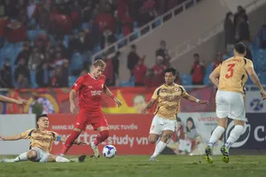 Viettel vô địch nửa mùa V-League, Hà Tĩnh gây bất ngờ