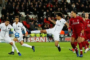 HLV Arne Slot cảnh báo Liverpool về cạm bẫy ở PSG